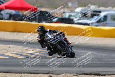 media/Apr-10-2022-SoCal Trackdays (Sun) [[f104b12566]]/Turn 2 (1135am)/